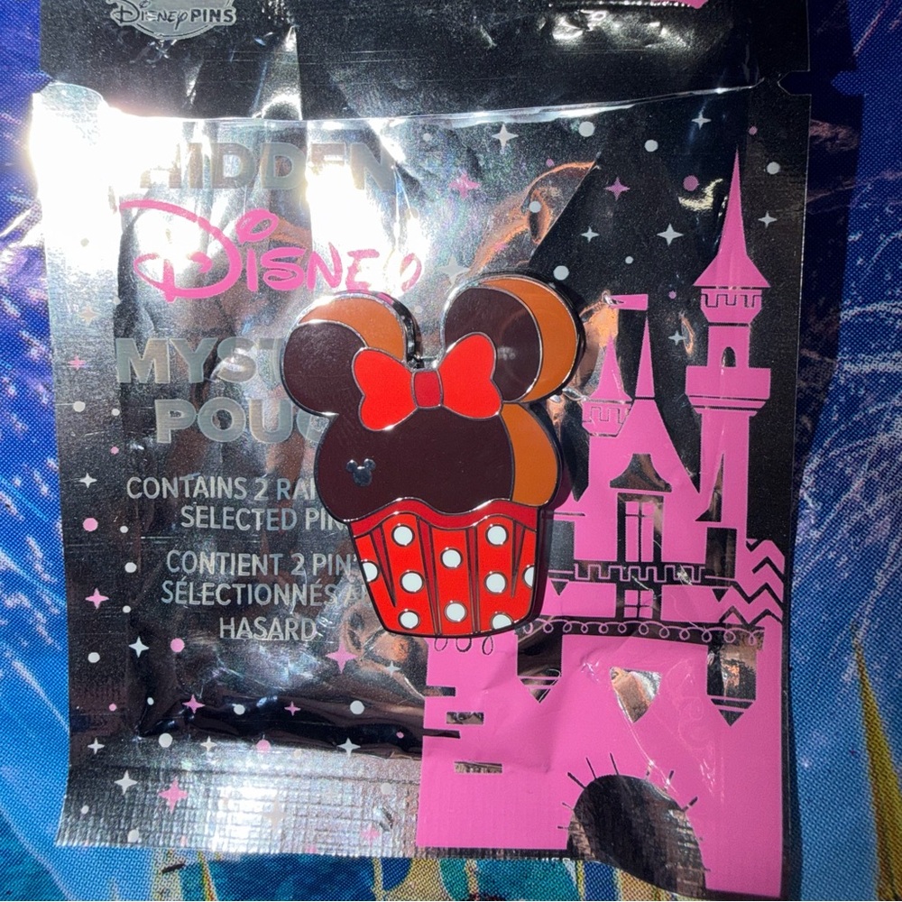 New 2025 Disneyland Hidden Mickey Disney Wave B Minnie Mouse Cupcake Pin